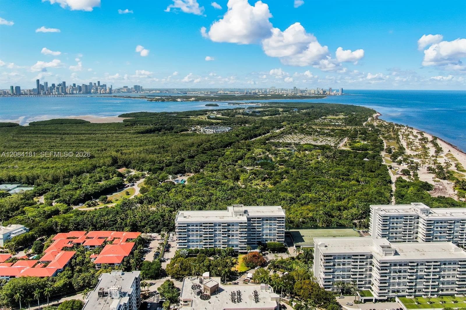 Commodore Club West · #103 in Key Biscayne - Photo 37