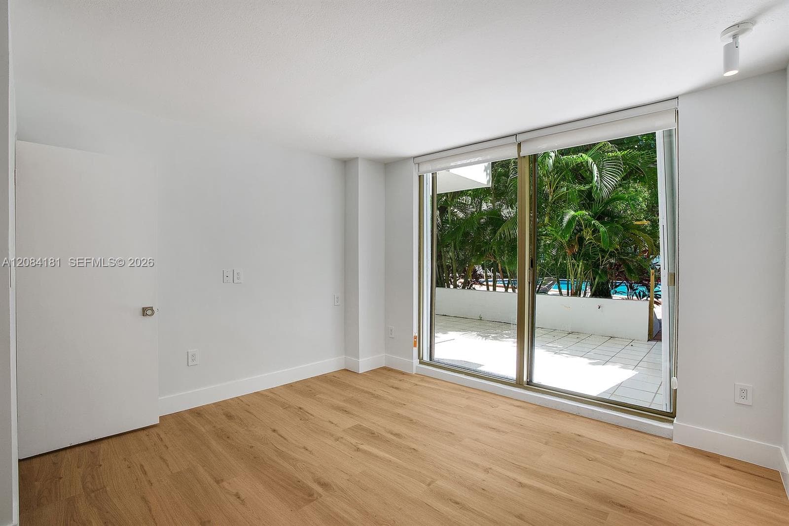 Commodore Club West · #103 in Key Biscayne - Photo 25