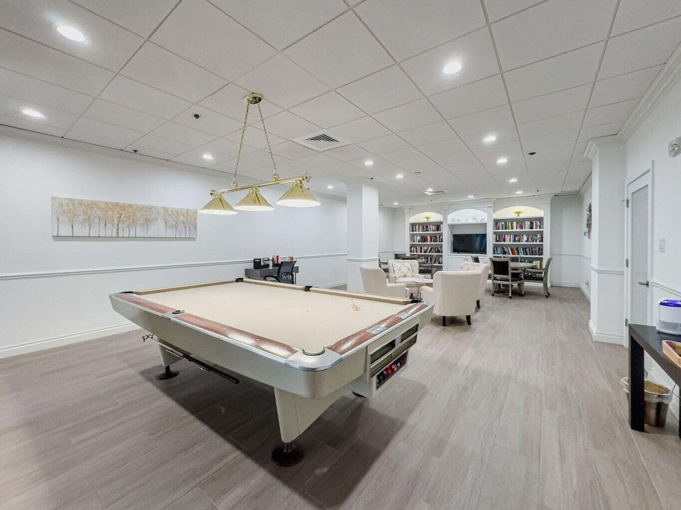 BILLARD ROOM