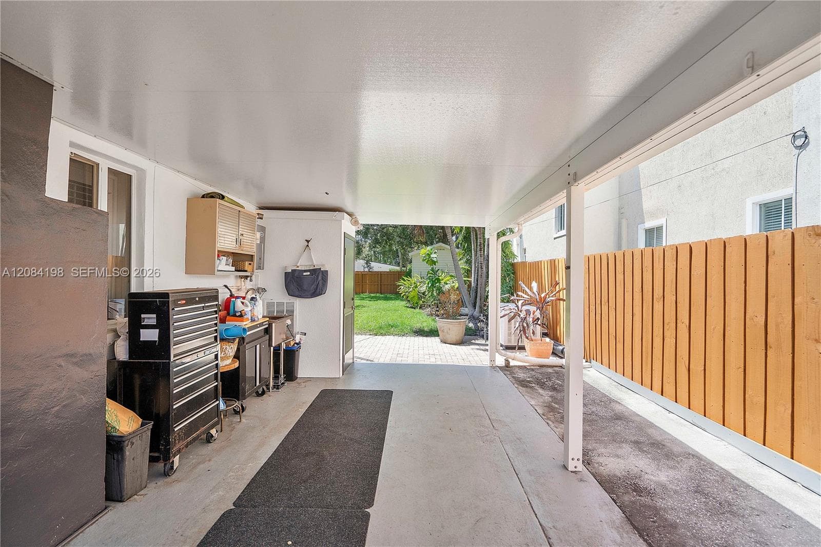 705 SW 8th Ave photo 29