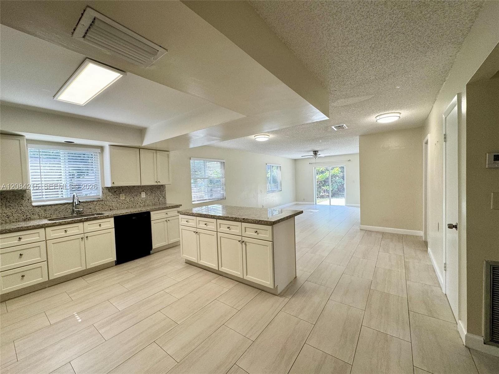 2639 Taylor St #0 photo 3