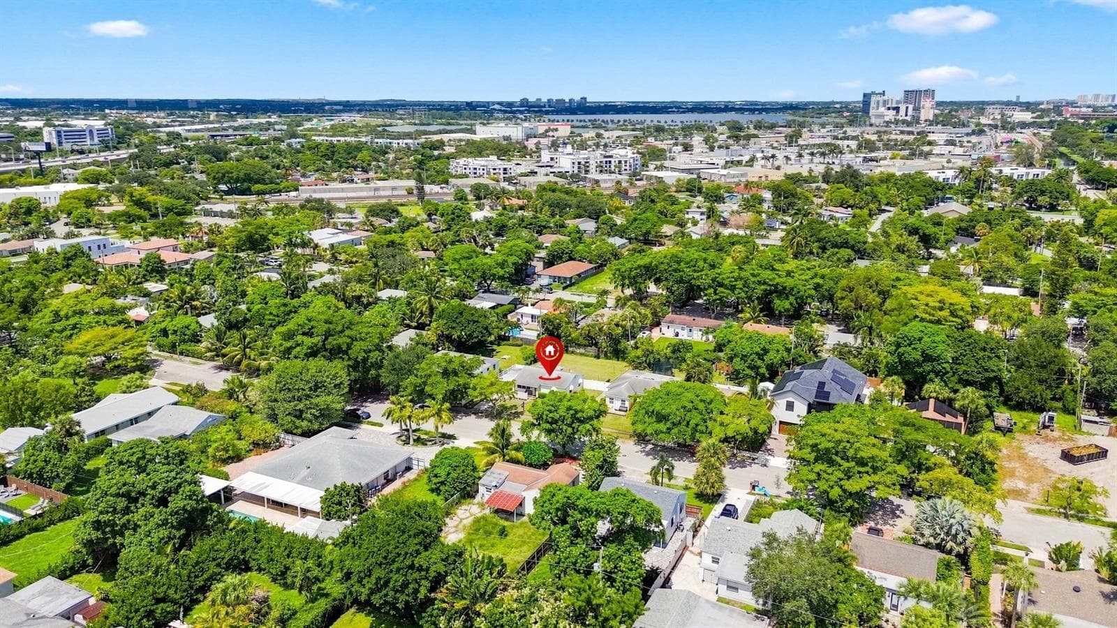 933 Upland Rd - Pineapple Park