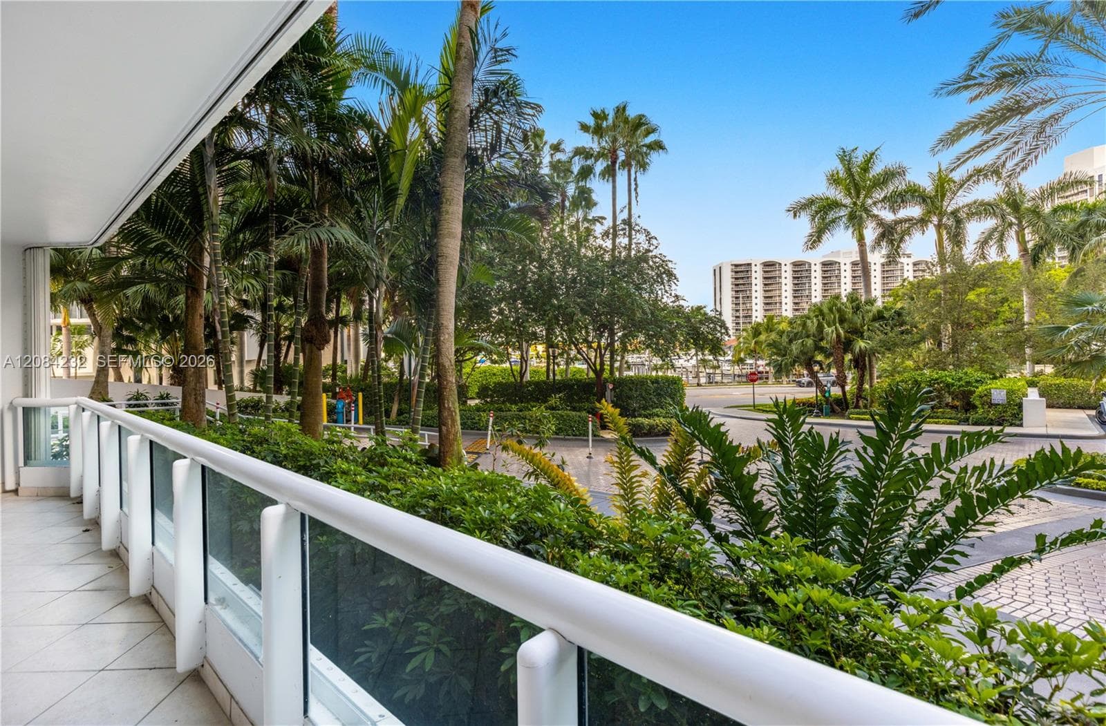 SOUTH TOWER AT THE POINT · #207 in Aventura - Photo 20