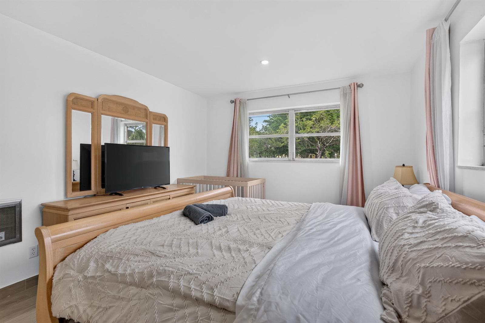 210 NE 5TH Ave , Dania Beach, FL, 33004