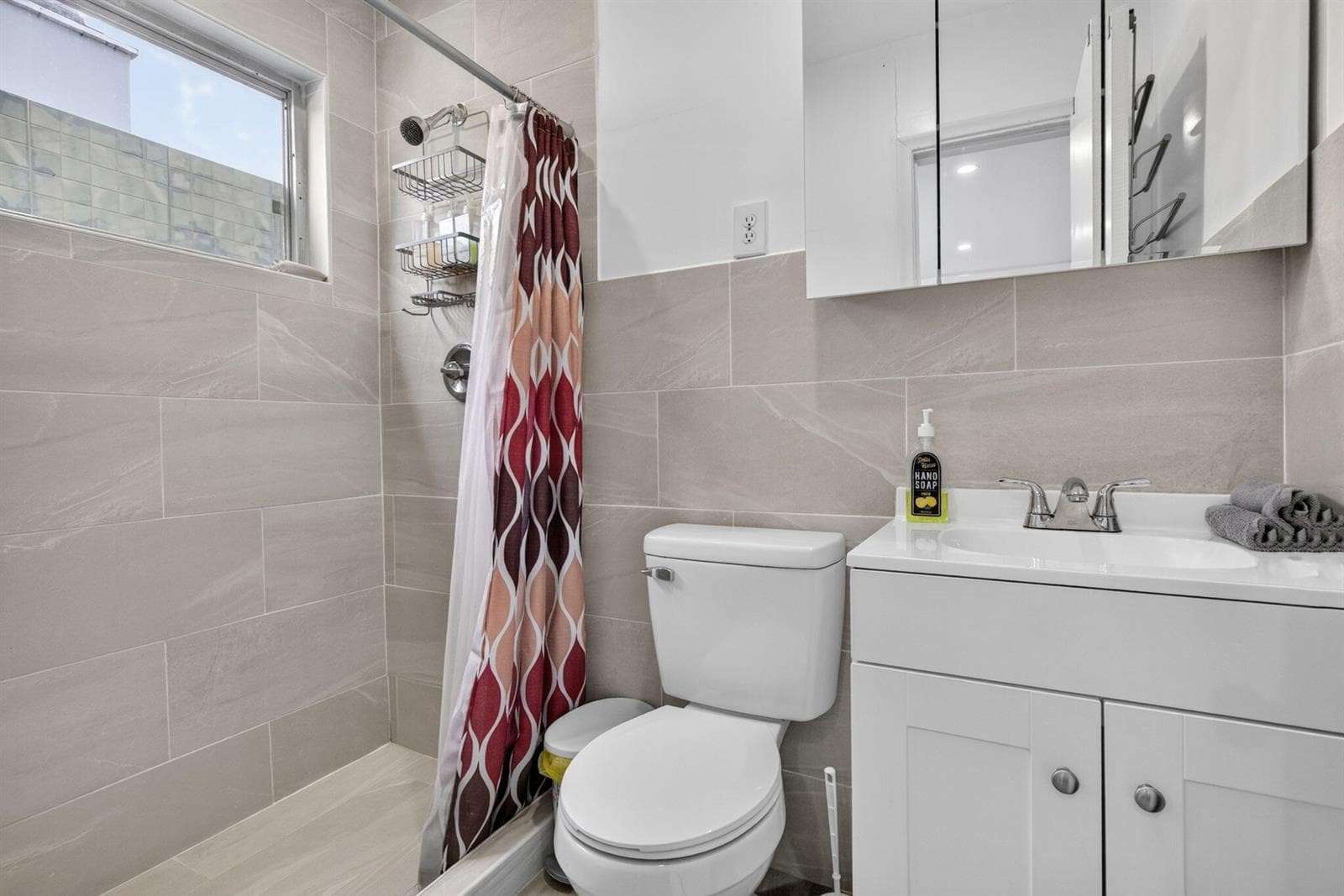 210 NE 5TH Ave , Dania Beach, FL, 33004