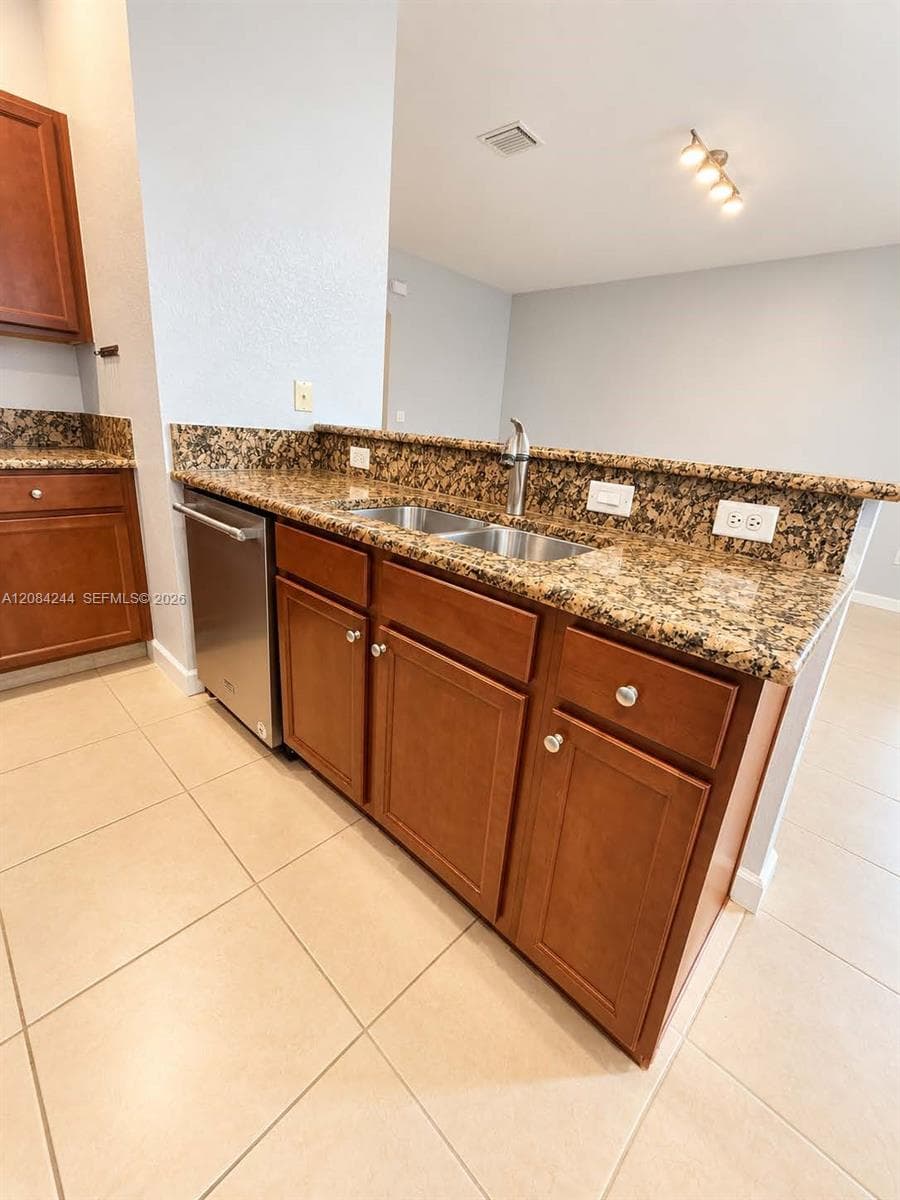 17067 SW 93rd St #17067 photo 8