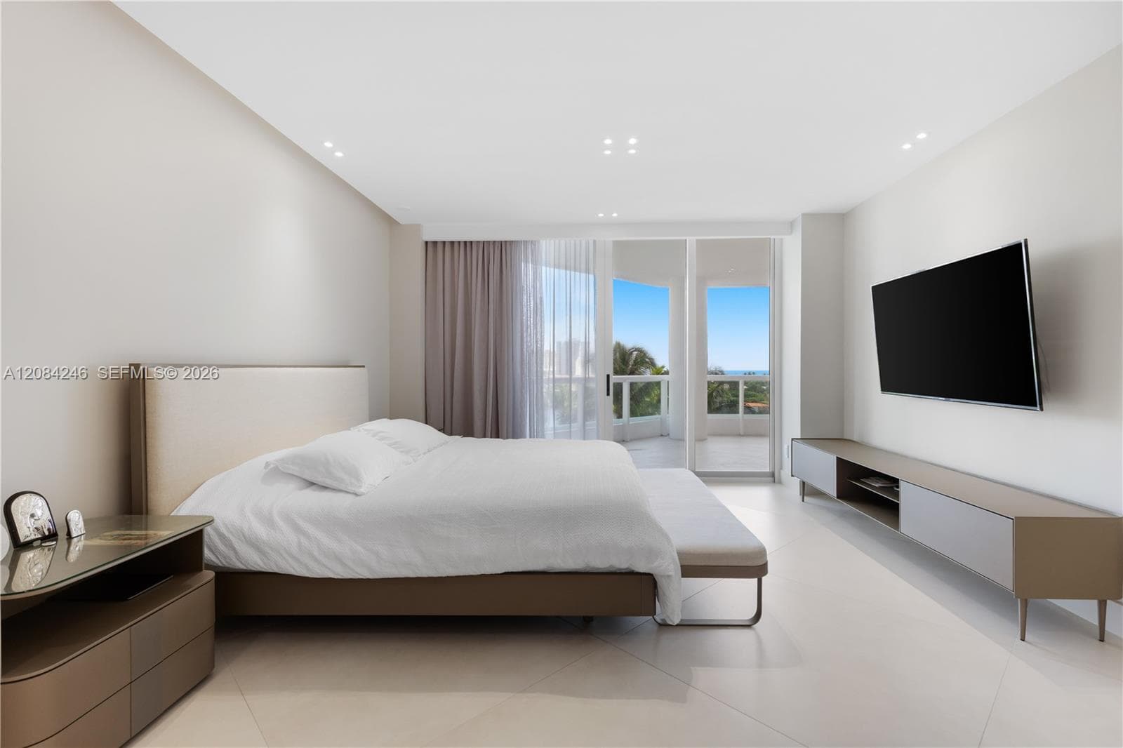 ATLANTIC III AT THE POINT · #902 in Aventura - Photo 37