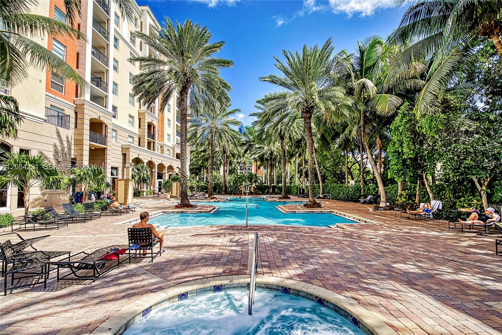 Porto Bellagio · #2618 in Sunny Isles Beach - Photo 45