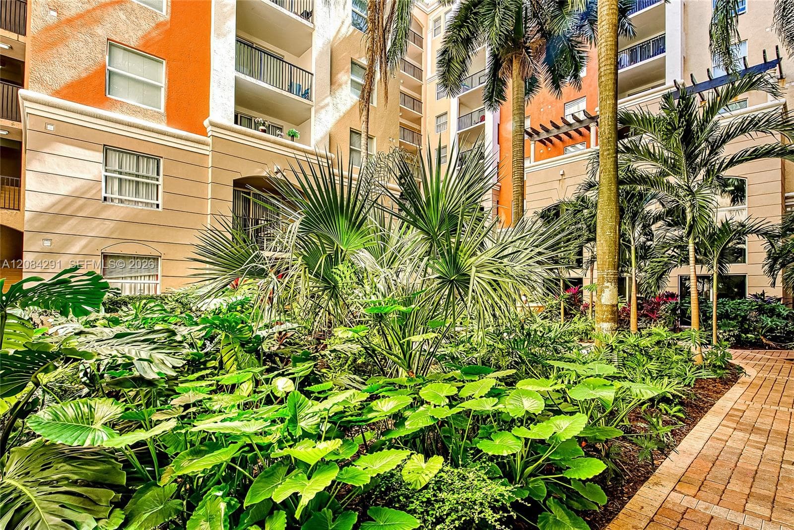 Porto Bellagio · #2618 in Sunny Isles Beach - Photo 48