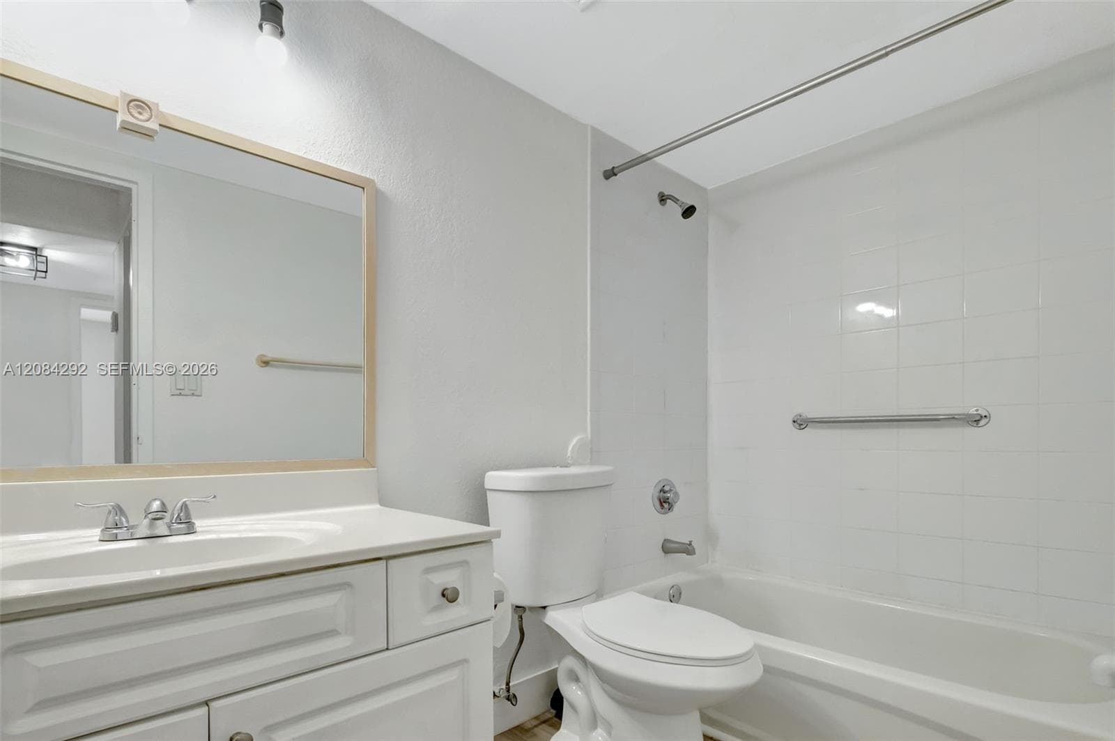DORAL GARDENS II CONDO · #102 in Doral - Photo 8