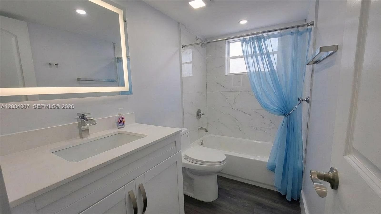ROYAL OAKS CONDO · #332 in Miami - Photo 9