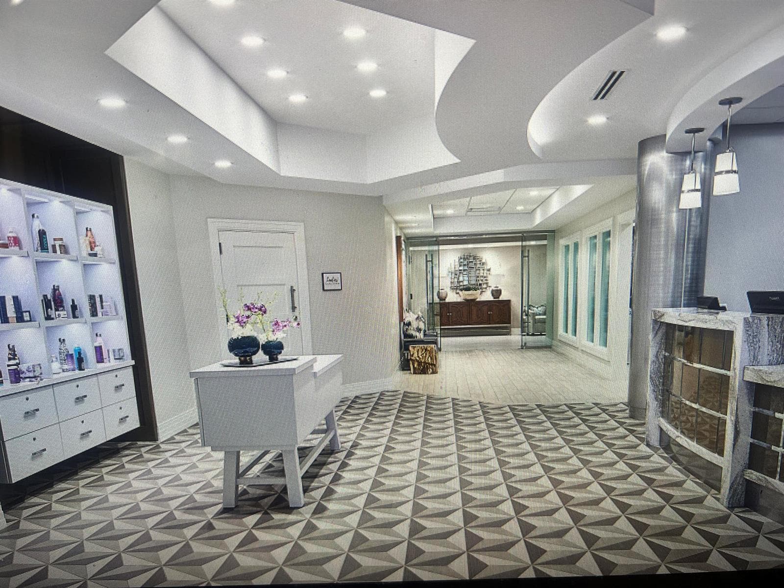 NAIL SALON