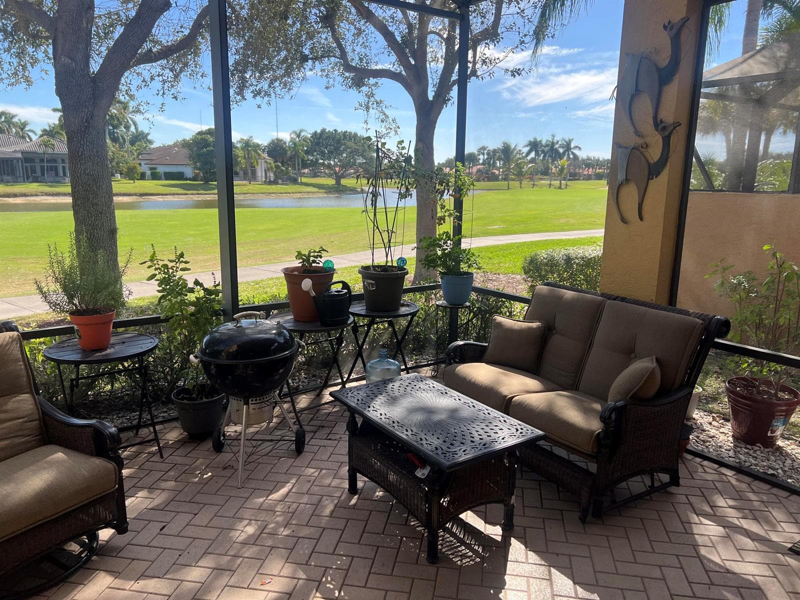 SCREENED IN PATIO