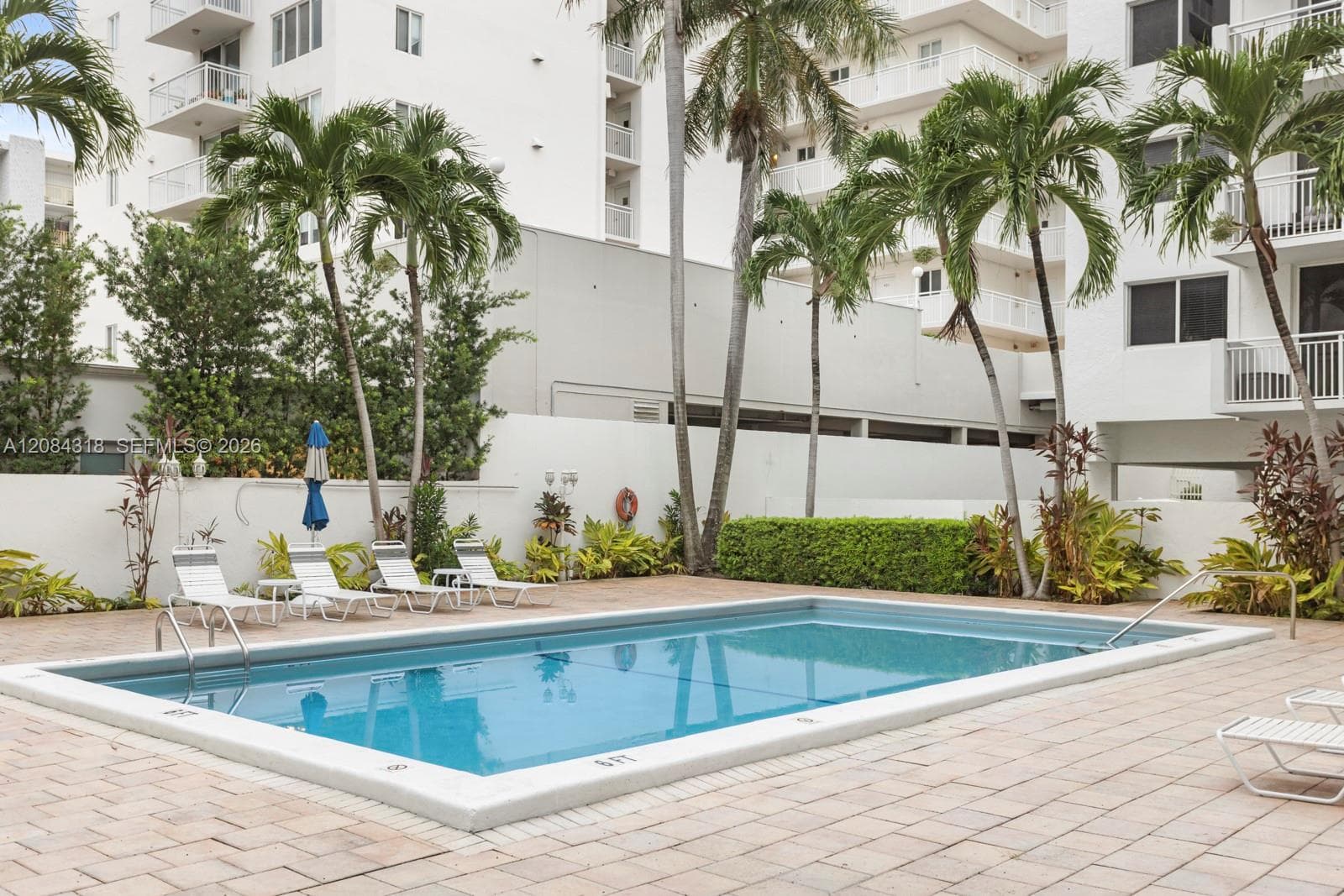WEST BAY GARDENS CONDO · #211 in Miami Beach - Photo 17