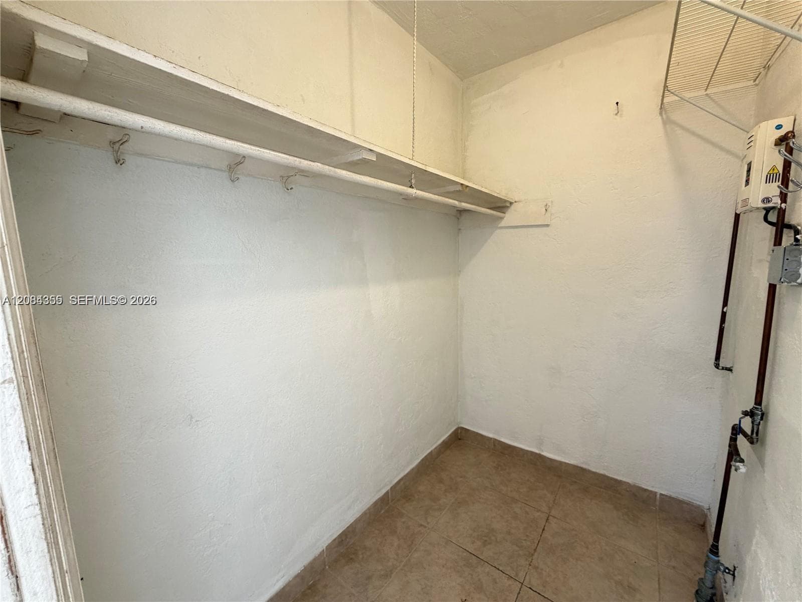 DIXIE GARDENS · #2 in Hollywood - Photo 16