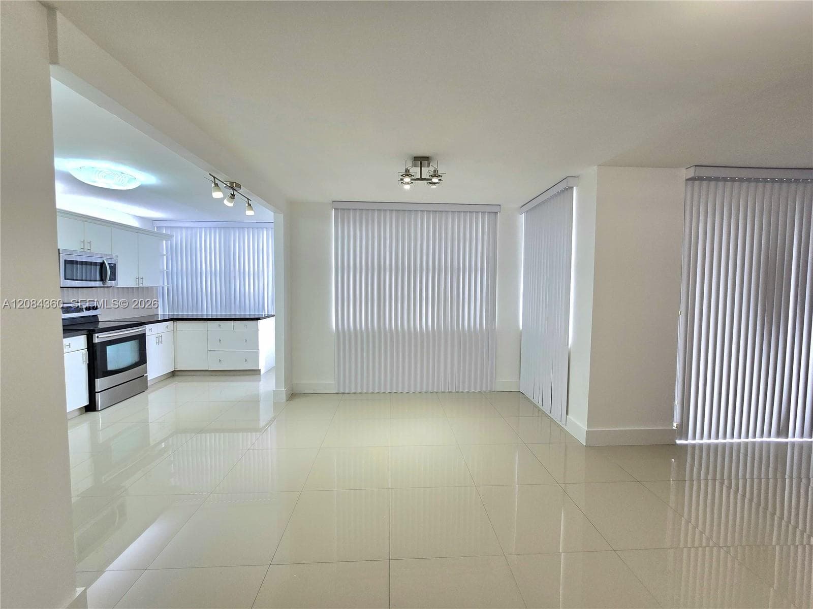 Del Prado · #1204 in Aventura - Photo 43
