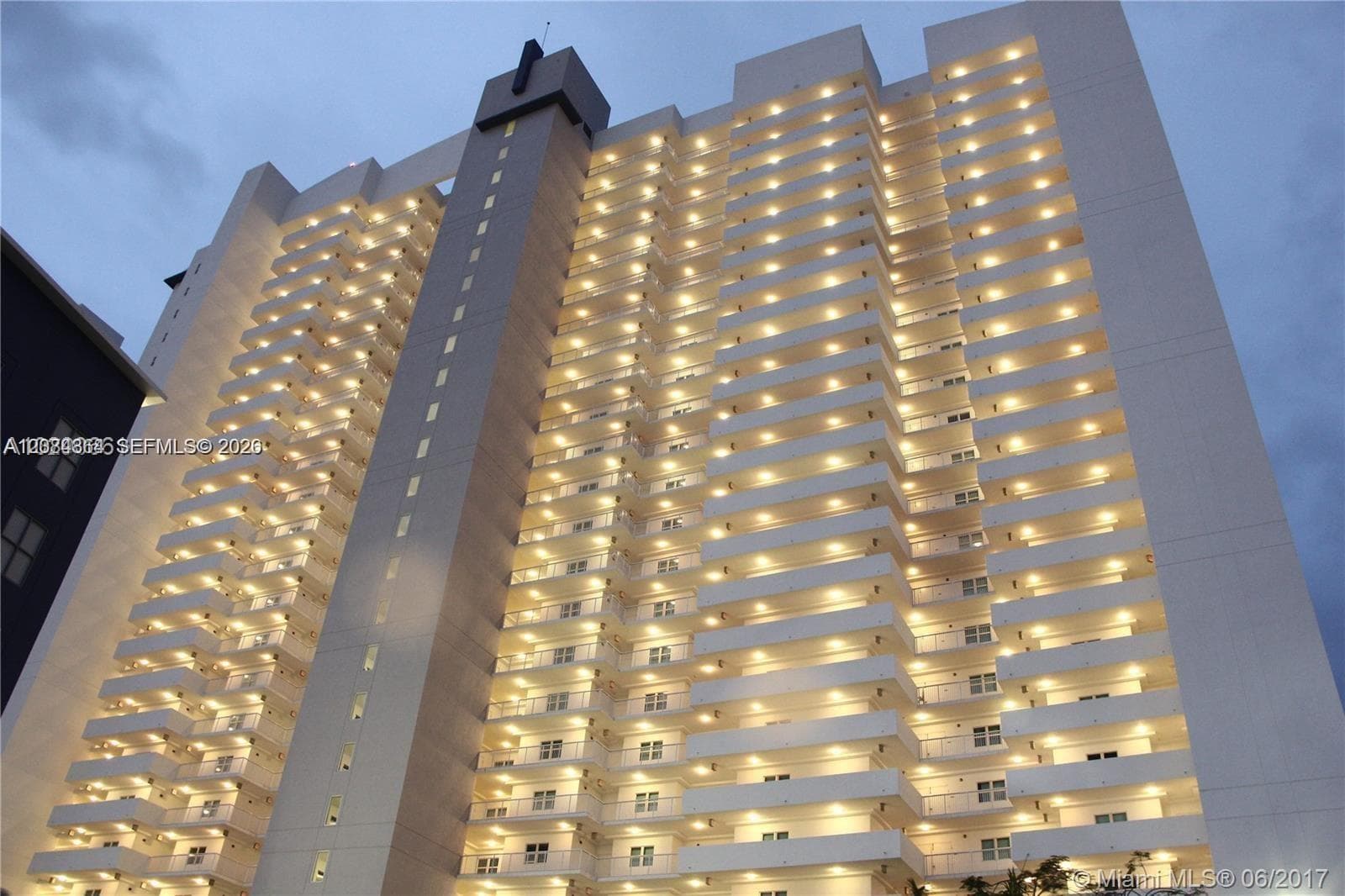 THE OAKS I CONDO · #2302 in North Miami - Photo 16
