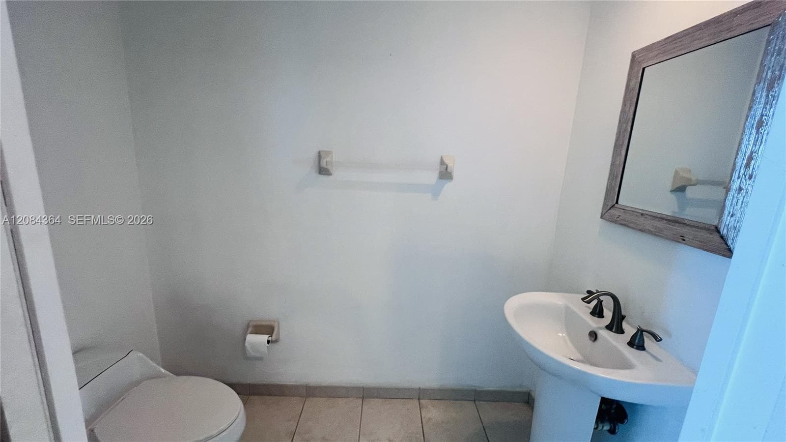 1/2 bath