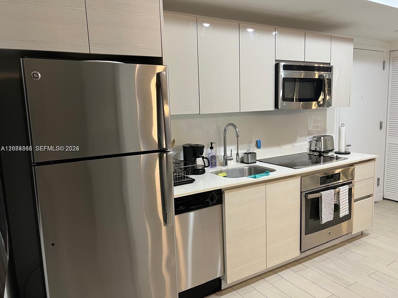 BEACHWALK CONDOMINIUM · #R2105 in Hallandale Beach - Photo 2