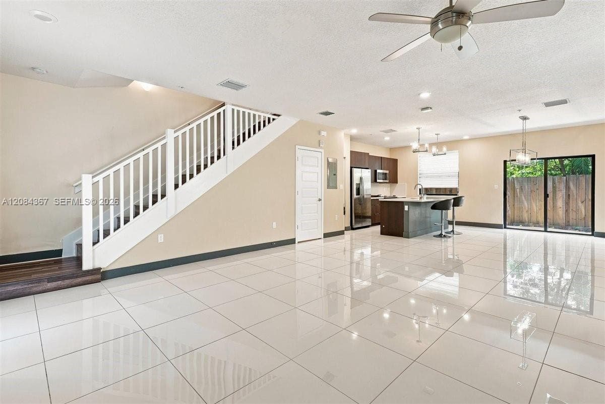 HIGHLAND AT PARK CENTRAL · #10 in Doral - Photo 4