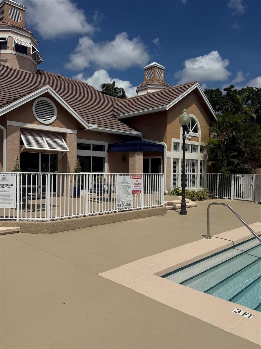 VISTA LAGO AT THE HAMMOCK · #803 in Miami - Photo 47