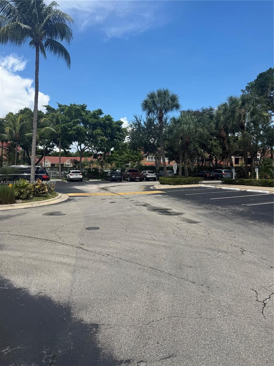 VISTA LAGO AT THE HAMMOCK · #803 in Miami - Photo 10