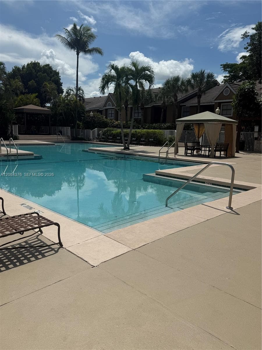 VISTA LAGO AT THE HAMMOCK · #803 in Miami - Photo 45
