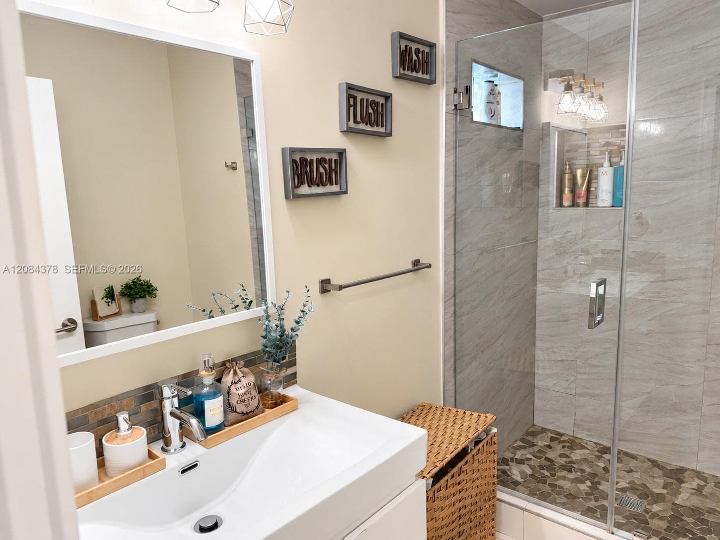5260 NW 184th Ln photo 10