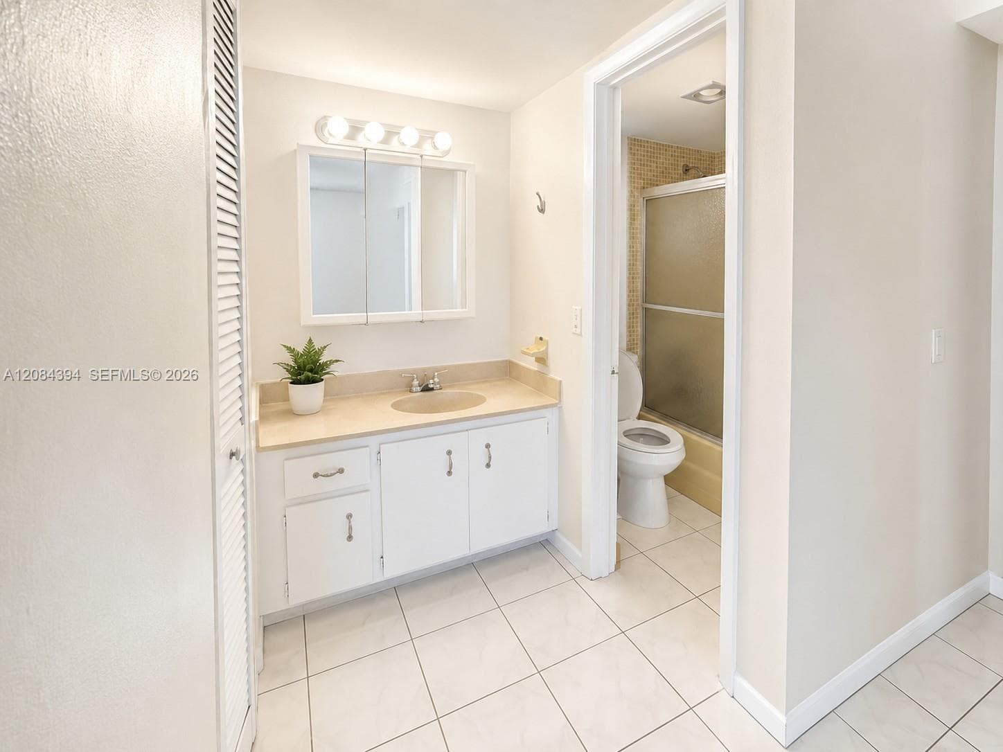 Caribbean Breeze · #507 in Sunny Isles Beach - Photo 6