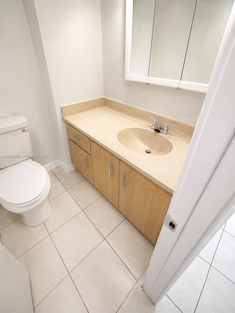 Caribbean Breeze · #507 in Sunny Isles Beach - Photo 9