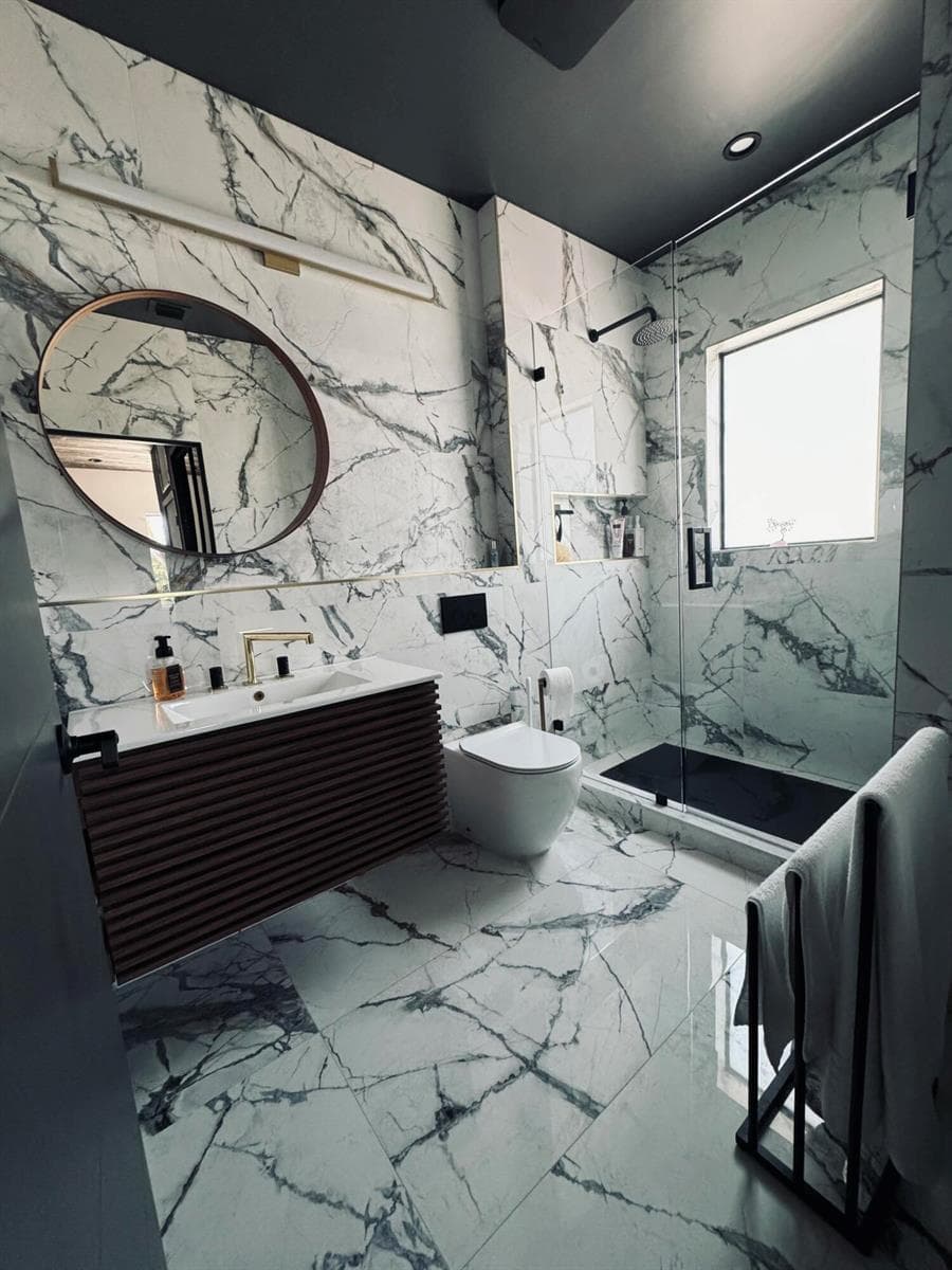Bathroom upstairs