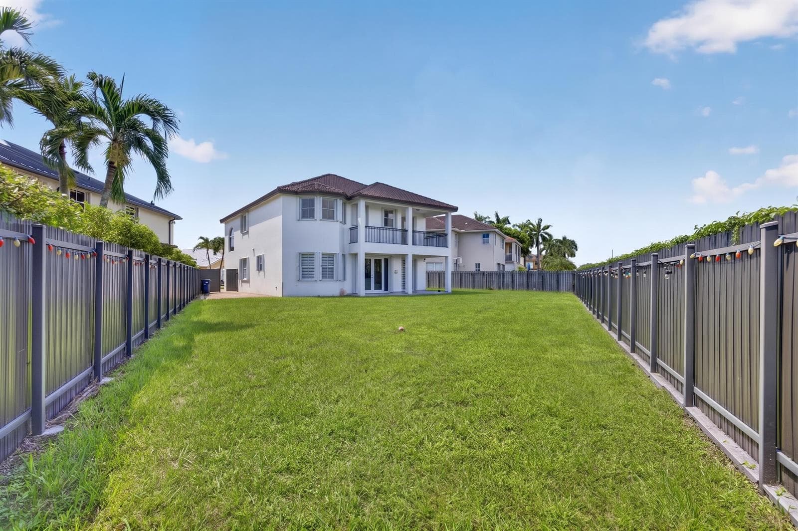 16401 SW 78th Ter Miami, FL, 33193