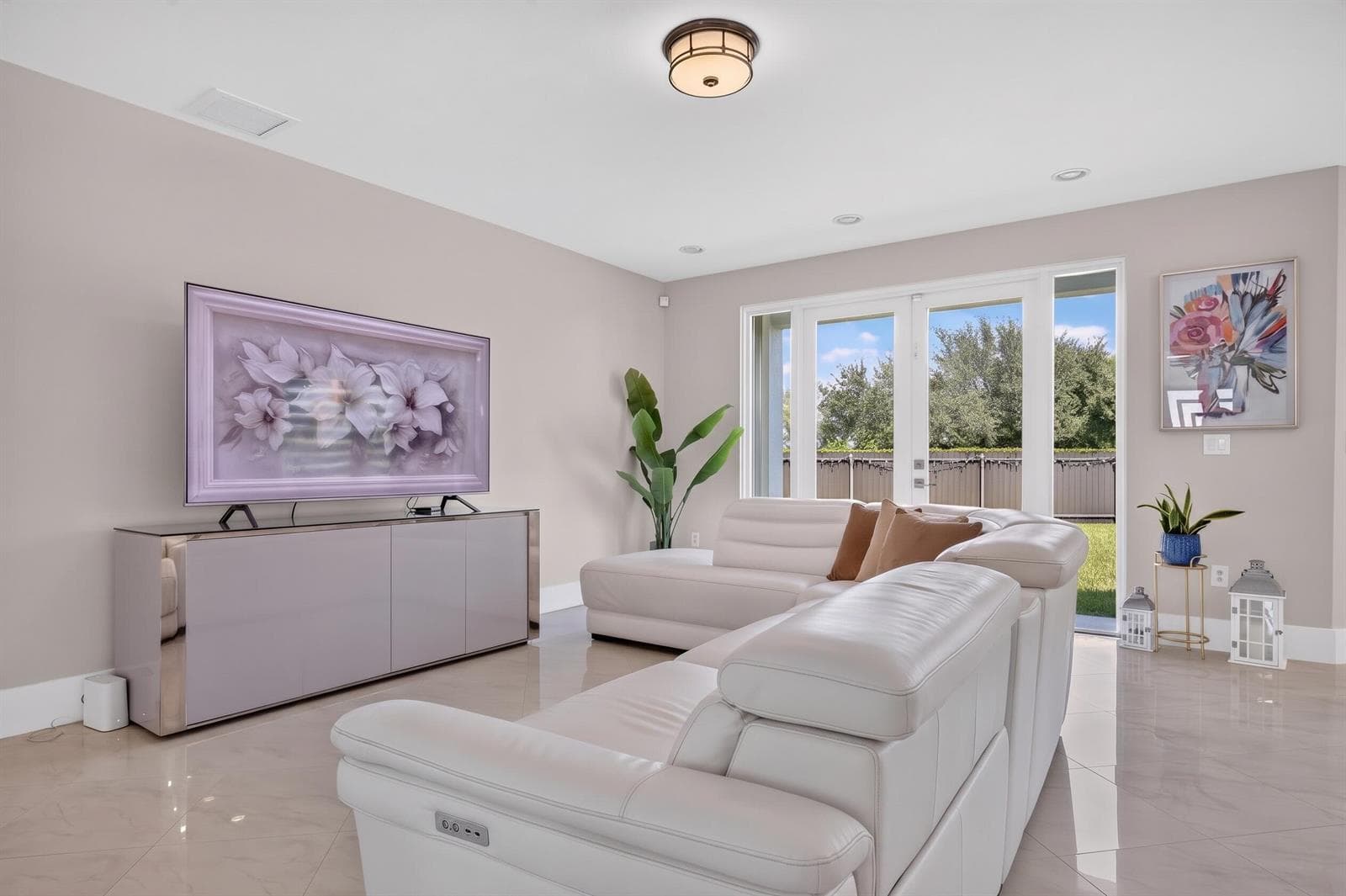16401 SW 78th Ter Miami, FL, 33193