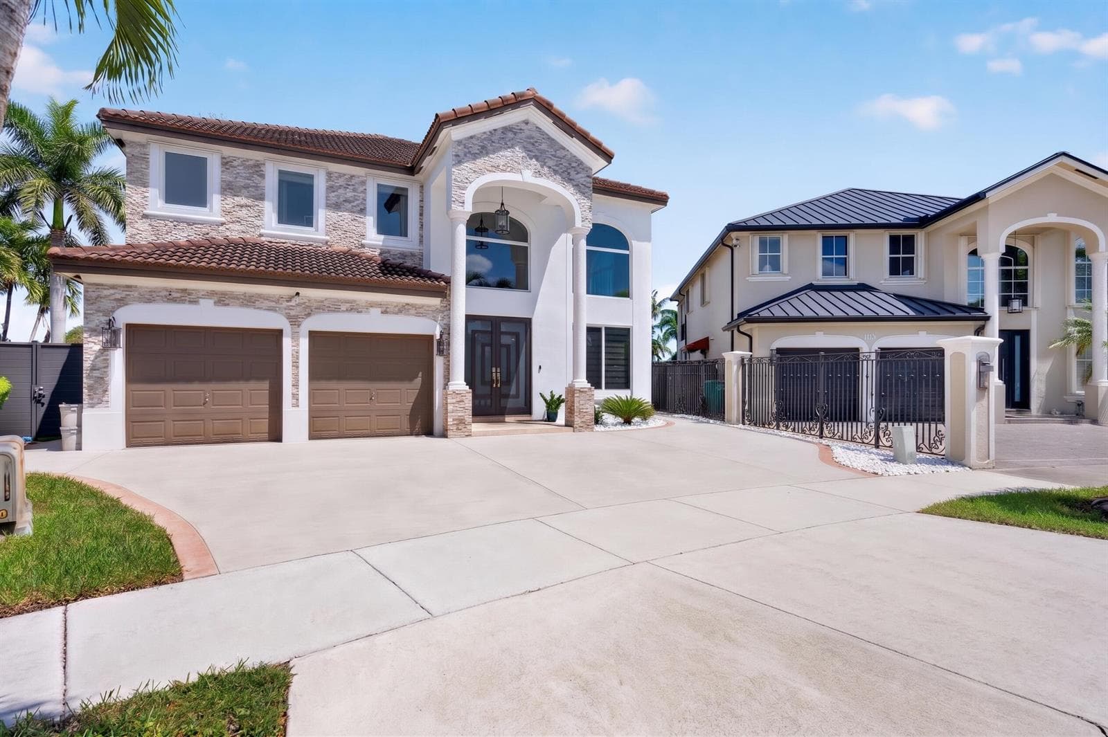 16401 SW 78th Ter Miami, FL, 33193