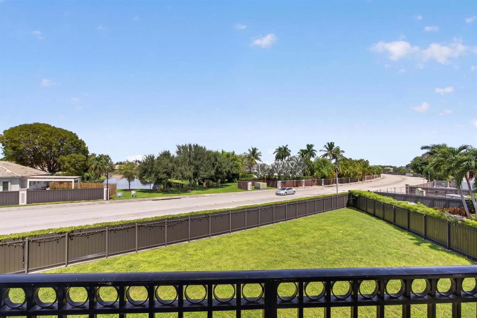 16401 SW 78th Ter Miami, FL, 33193