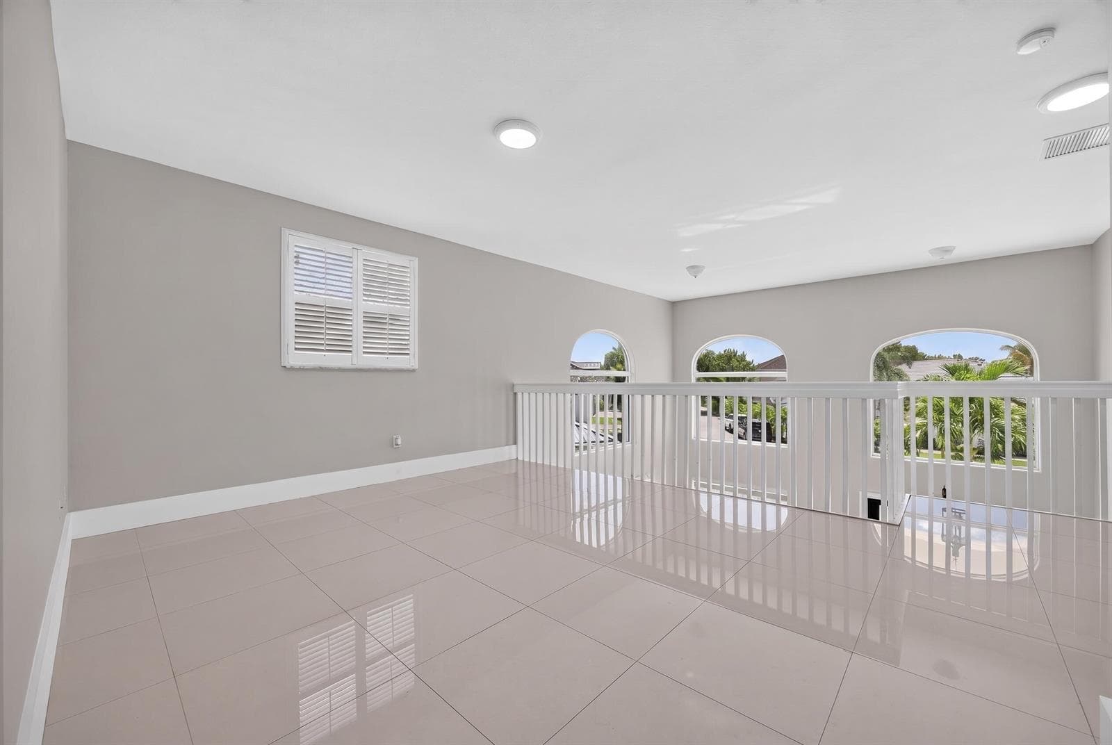 16401 SW 78th Ter Miami, FL, 33193
