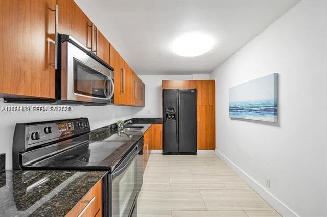 RESIDENCES ON HOLLYWOOD B · #433 in Hollywood - Photo 10