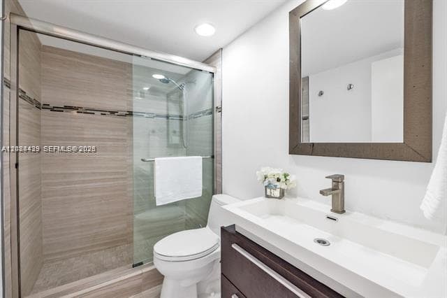 RESIDENCES ON HOLLYWOOD B · #433 in Hollywood - Photo 14