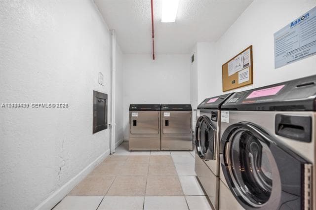 RESIDENCES ON HOLLYWOOD B · #433 in Hollywood - Photo 21