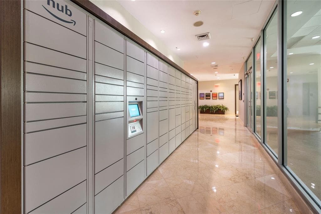amazon locker