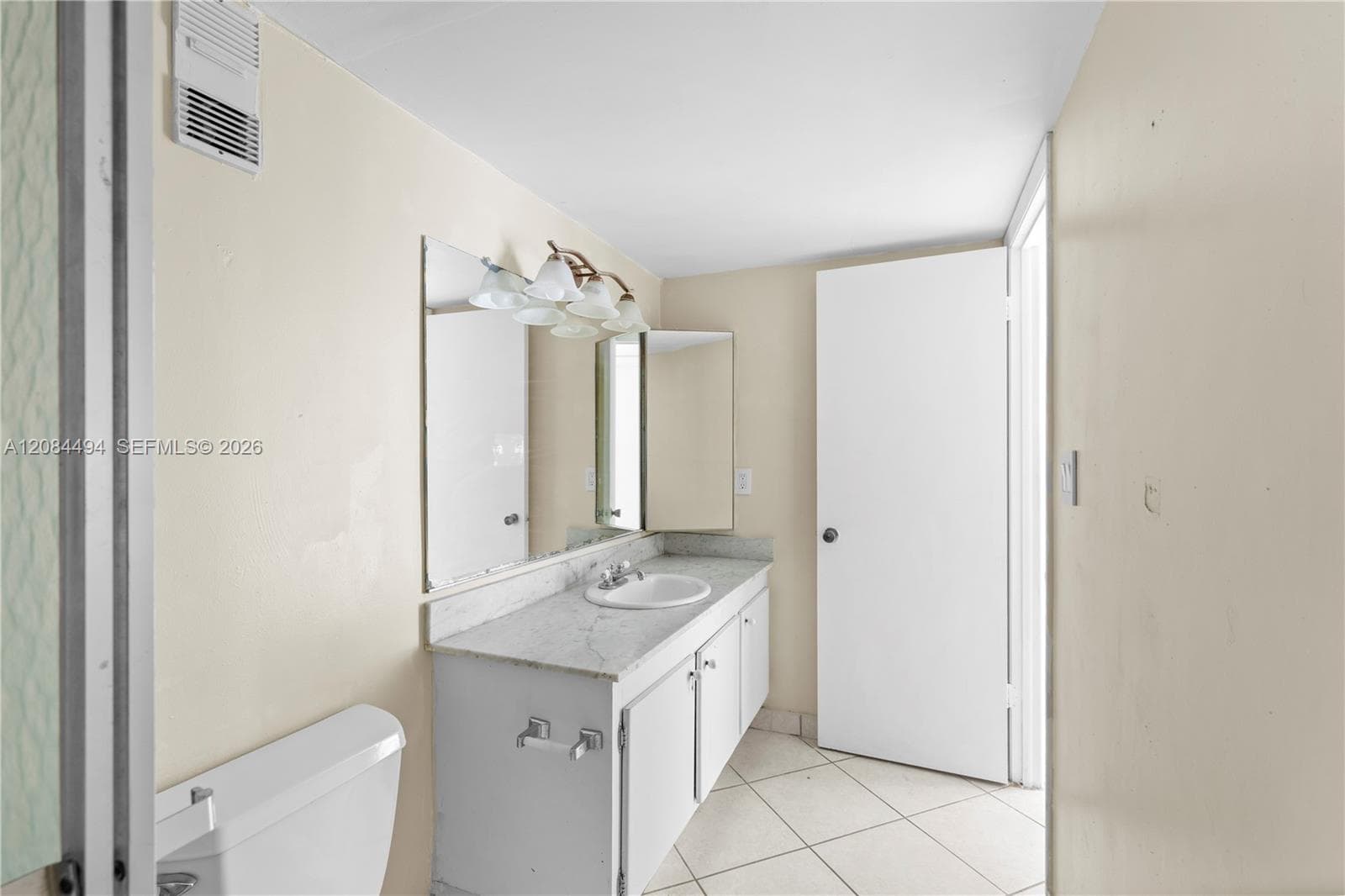 WILSHIRE CONDO · #315W in Miami - Photo 28