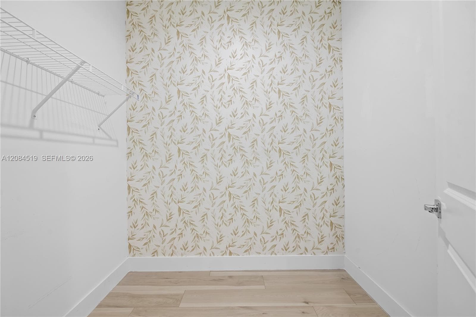 MASTER #2 WALKIN CLOSET