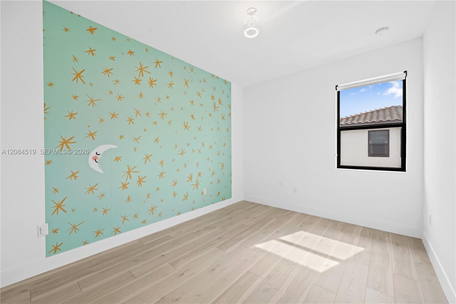 BEDROOM #2
