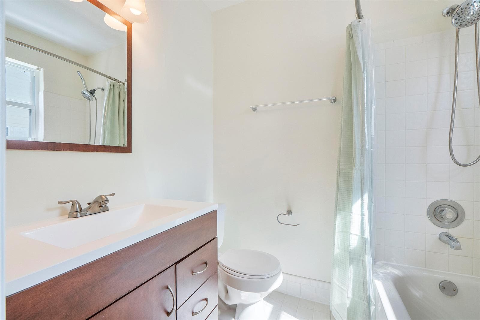 2571 Ne 15th St_005