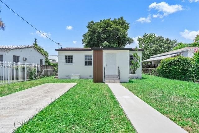 1530 NW 55th St photo 1