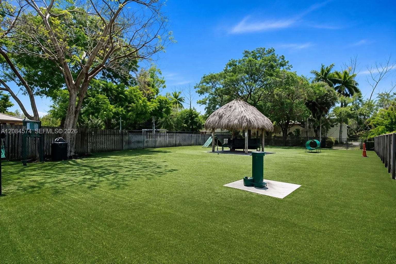 THE OAKS AT SOUTH MIAMI C · #19 in South Miami - Photo 10
