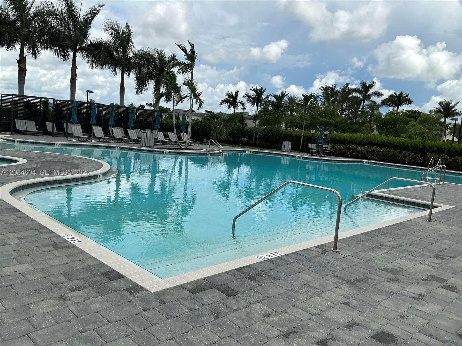 COMMON AREAS & AMENITIES