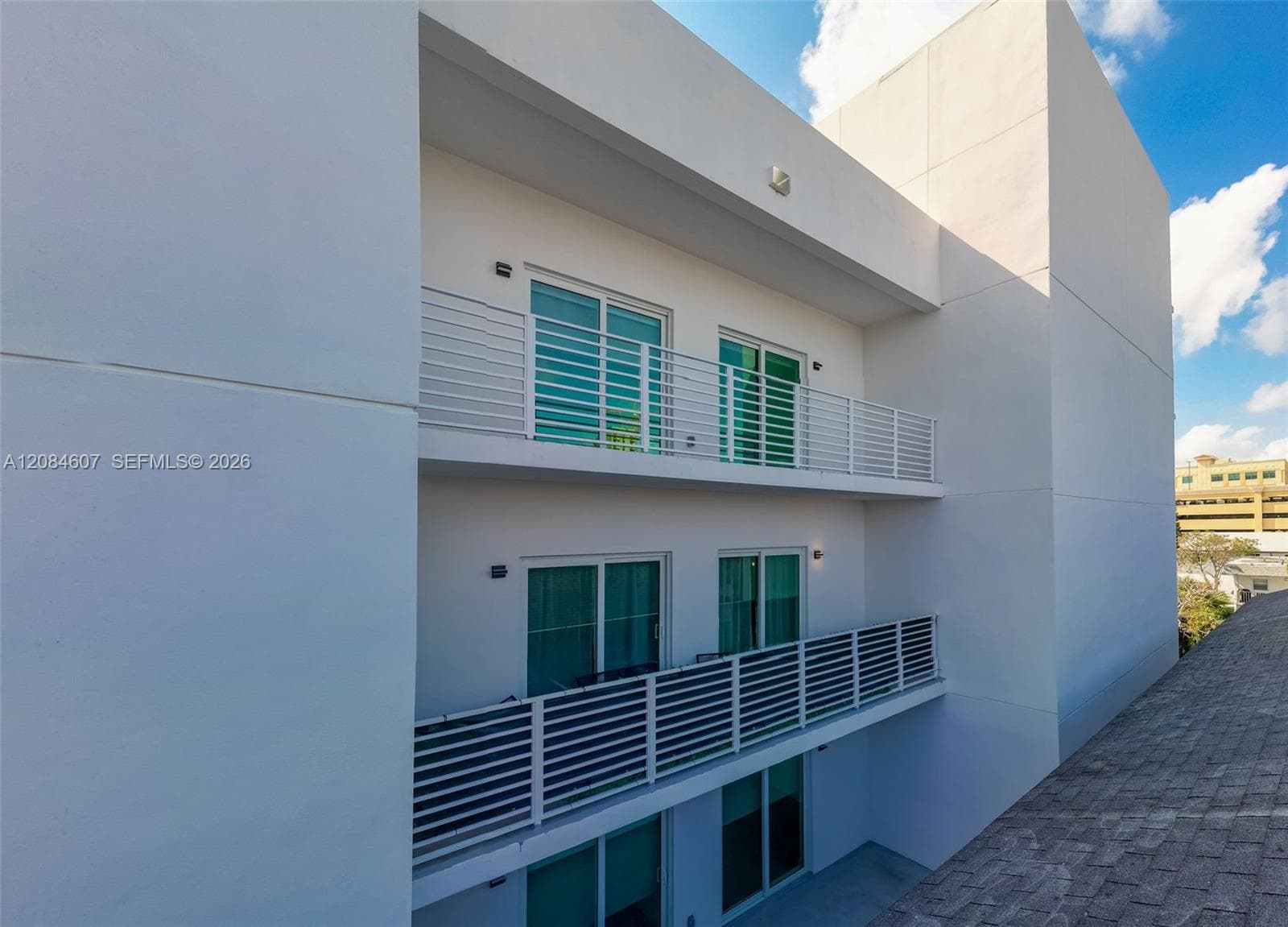 AESTHETIC APARTMENTS CONDO · #306 in Hollywood - Photo 14