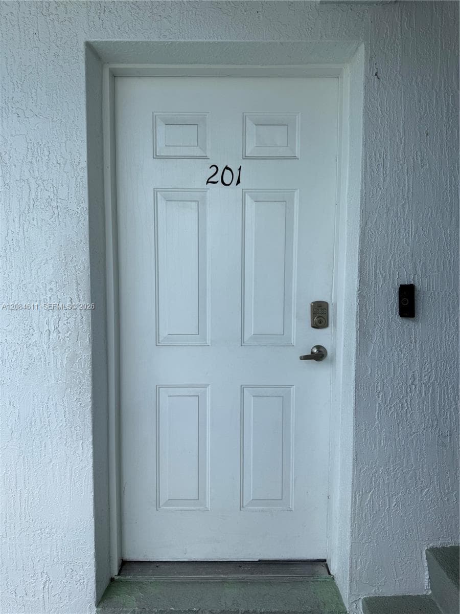 GRAND PALAZZO CONDO · #201 in Miami - Photo 9