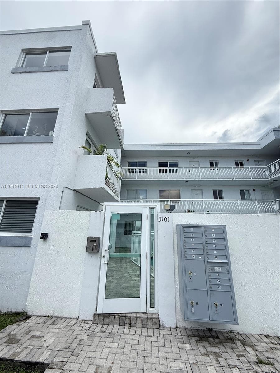 GRAND PALAZZO CONDO · #201 in Miami - Photo 14